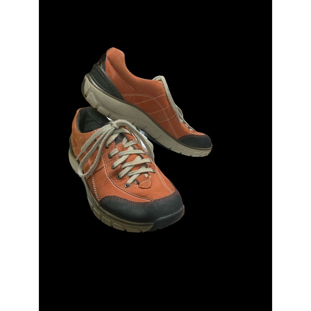 Clarks Wave Walk sneakers Sz 6M Style #26061359  Rust Color W/Gray Laces & Sole